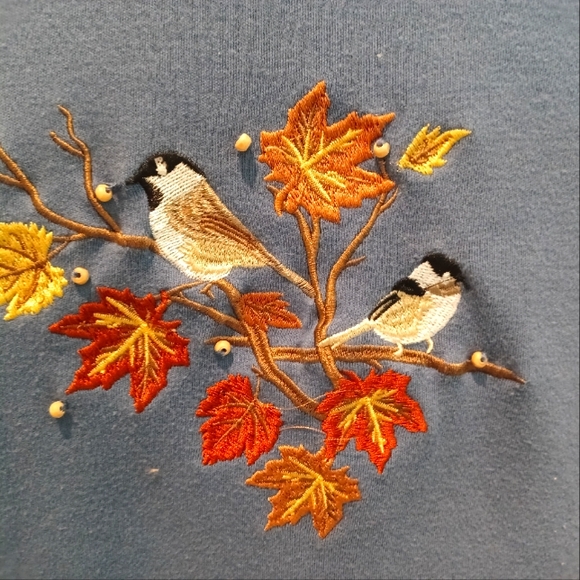 BEAUTIFUL BONNIE EVANS METALLIC EMBROIDERED AUTUMN LEAVES & BIRDS COTTON TOP! - Picture 2 of 3